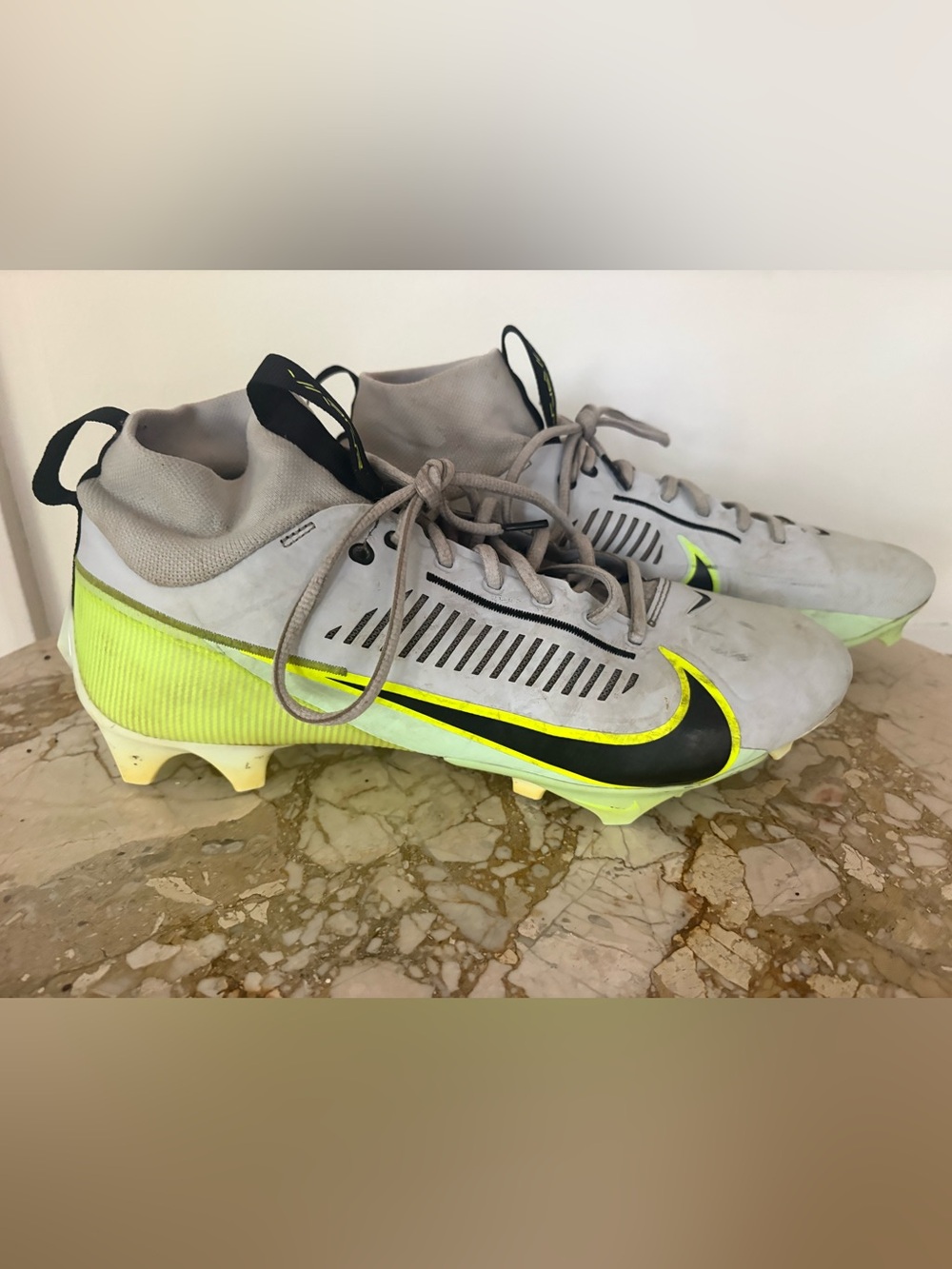 Nike Vapor Edge Pro 360 2 Football Cleats, Platinum & Volt Green, Men’s 12